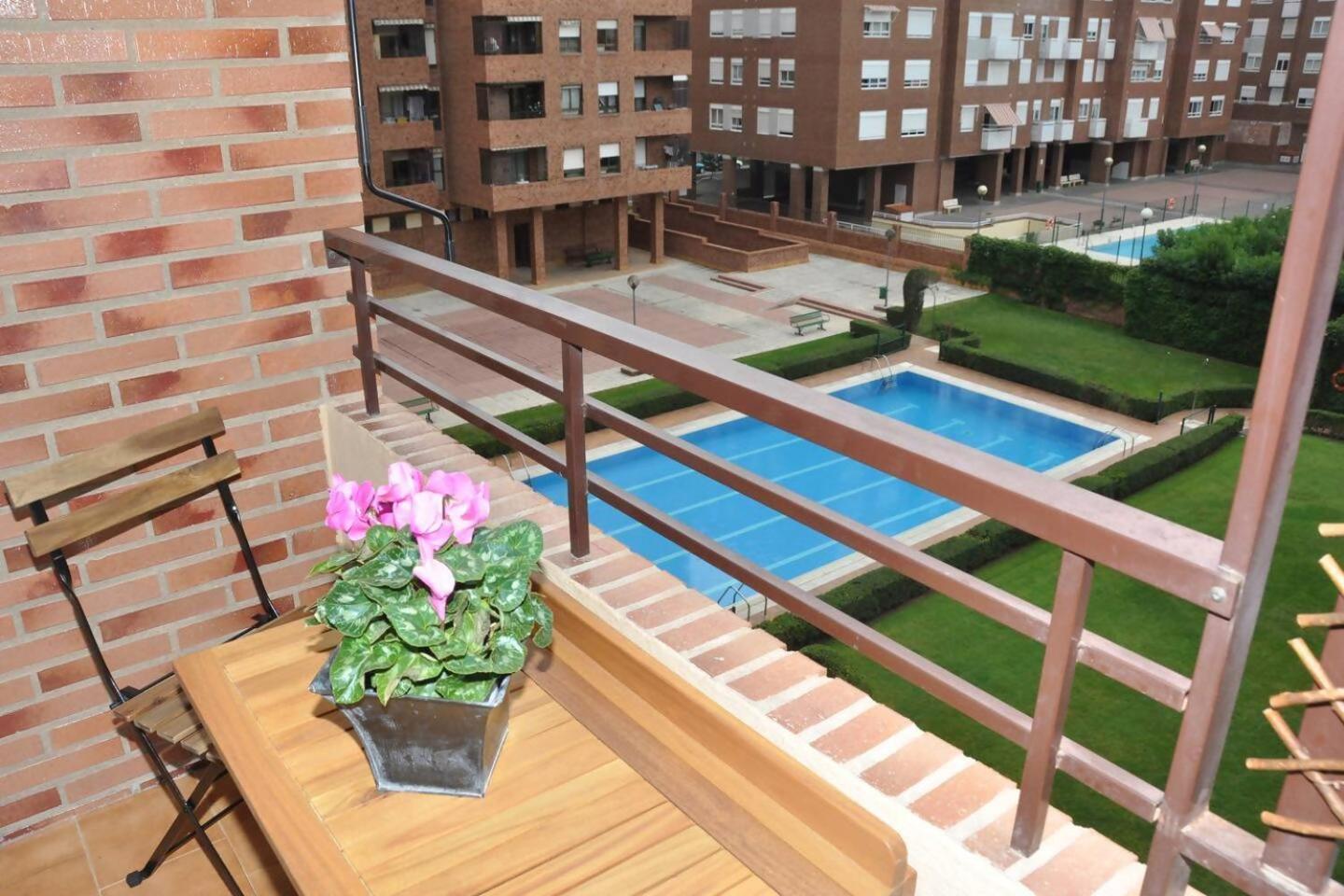 Apto La Estambrera I I Wifi Y Aire Acondicionado Logroño Exteriör bild
